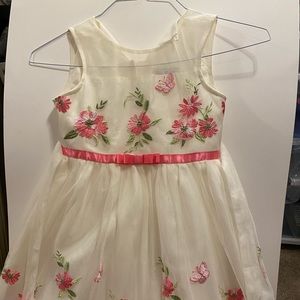 Girls dress size 6